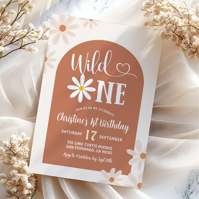 Invitation Boho Arch Daisy Wild One Premier Anniversaire (Créateur téléchargé)
