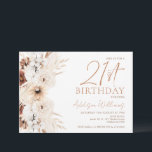 Invitation Boho Beige Brown Floral 21ème anniversaire Invitat<br><div class="desc">Brown Beige Boho Floral 21ème anniversaire Invitation Floral bohème moderne invitation à 21ème anniversaire avec une belle terre cuite et des fleurs beiges et une pointe d'herbe pampas. Cette invitation de 21ème anniversaire de boho présente également une image de titre d'or rose dans un texte de calligraphie moderne. Idéal pour...</div>