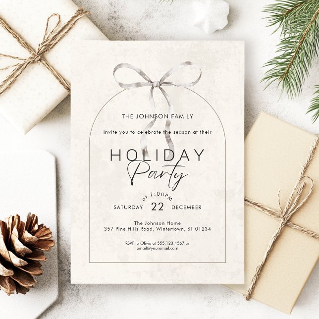 Invitation Boho Coquette Bow Arche Script Fête de Vacances (Modern boho holiday party invitation with arch frame, coquette bow detail and a textured background)