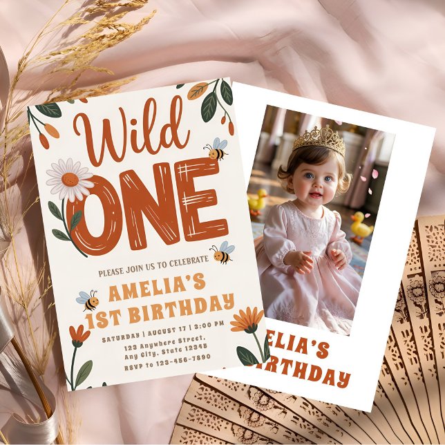 Invitation Boho Daisy Wild One Première Photo d'anniversaire  (Créateur téléchargé)