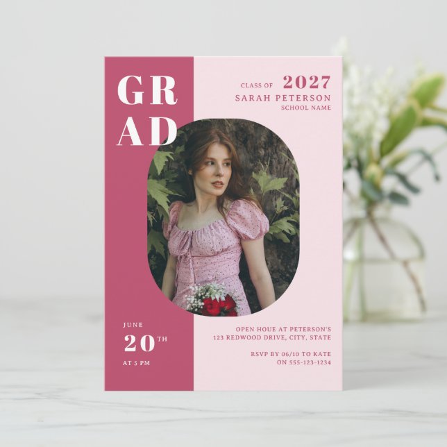 Invitation Boho Dark Rose Bold Typographie Photo Graduation (Debout devant)