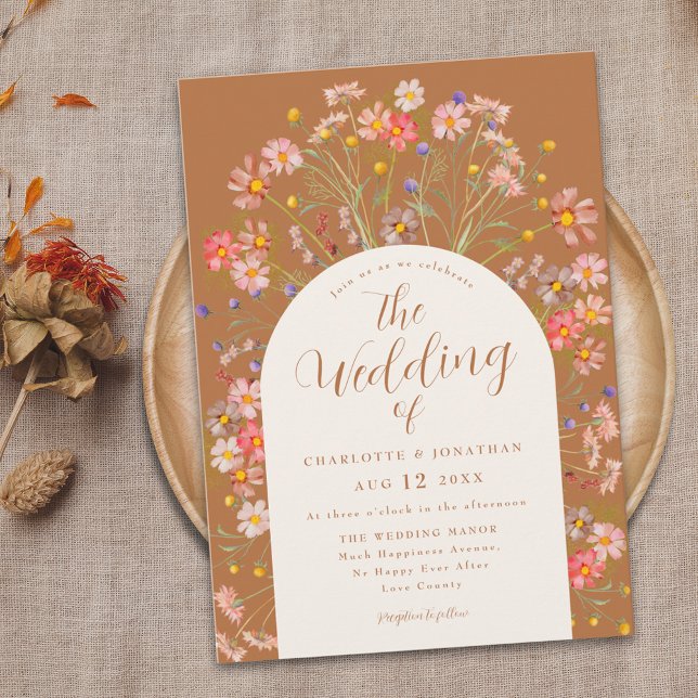 Invitation Boho Fleur sauvage Automne Arch Mariage Terracotta (Boho fall wildflower terracotta burnt orange wedding invitation with elegant arch and modern script )