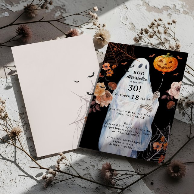 Invitation Boo I'm 30 Halloween Éffrayant Fantôme Fantôme Ann (Boo I'm 30 Halloween Spooky Floral Ghost Birthday Invitation)