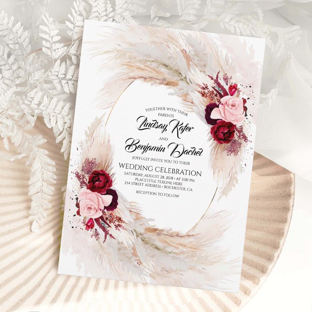 Invitation Bourgogne Rouge et rose Floral Pampas Mariage Gras (Burgundy Red and Pink Flowers and Pampas Grass Boho Wedding Invitations)
