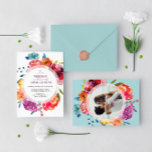 Invitation Bright Été coloré Mariage floral rond I<br><div class="desc">Typographie élégante avec éléments floraux dessinés à la main dans des couleurs estivales vives. Couleur Arrière - plan est complètement changeable selon vos préférences. Modèle personnalisé pour votre date et vos informations personnelles. Différentes combinaisons de couleurs et des designs de texte sont disponibles. Du classique chic au moderne simple, s'il...</div>