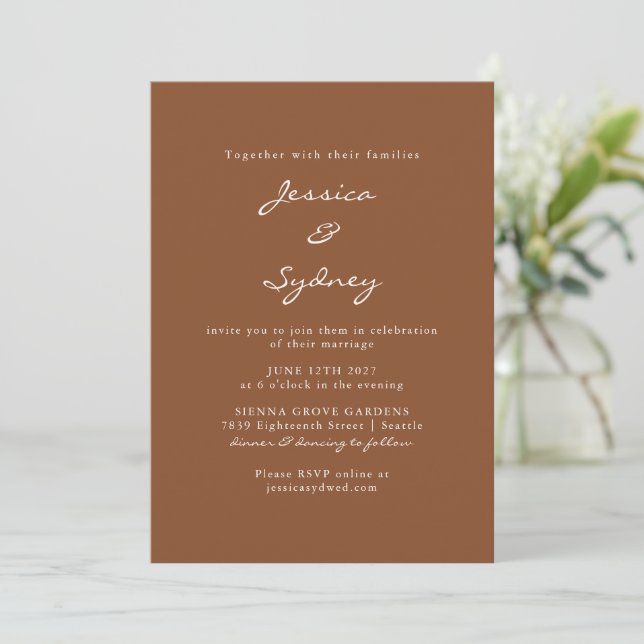 Invitation Brown Sienna  Script Mariage tout en un RSVP (Debout devant)