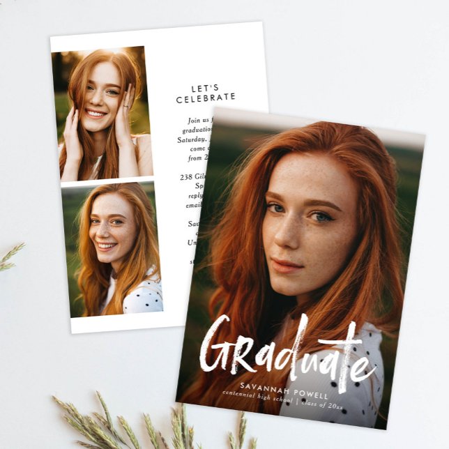 Invitation Budget Moderne Letting 3 Photo Graduation Party (Créateur téléchargé)