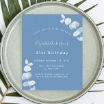 Invitation budgétaire à l'anniversaire de l'eucaly<br><div class="desc">Un arrière - plan bleu poussiéreux,  décoré de tiges d'eucalyptus,  sprigs. Personnalisez et ajoutez un nom et des détails du parti.</div>