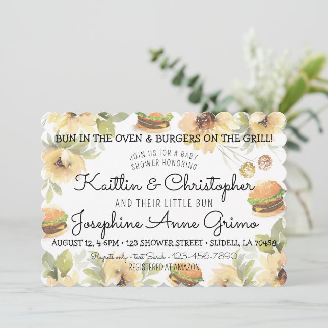 Invitation Bun dans le four et burgers sur le grill (Debout devant)