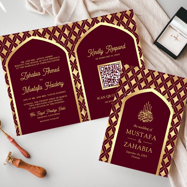 Invitation Burgundy Gold Diamonds Arch QR Code Mariage musulm (Créateur téléchargé)