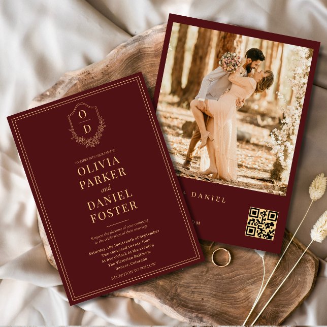 Invitation Burgundy Gold QR Code Crest Photo Mariage (Créateur téléchargé)