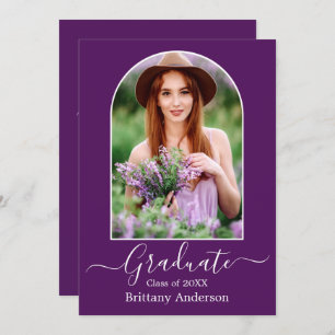 Invitation Calligraphie d'arc moderne Purple Graduation Party