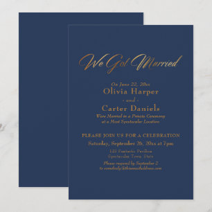 Invitation Calligraphie dorée élégante sur fond marine Nous n