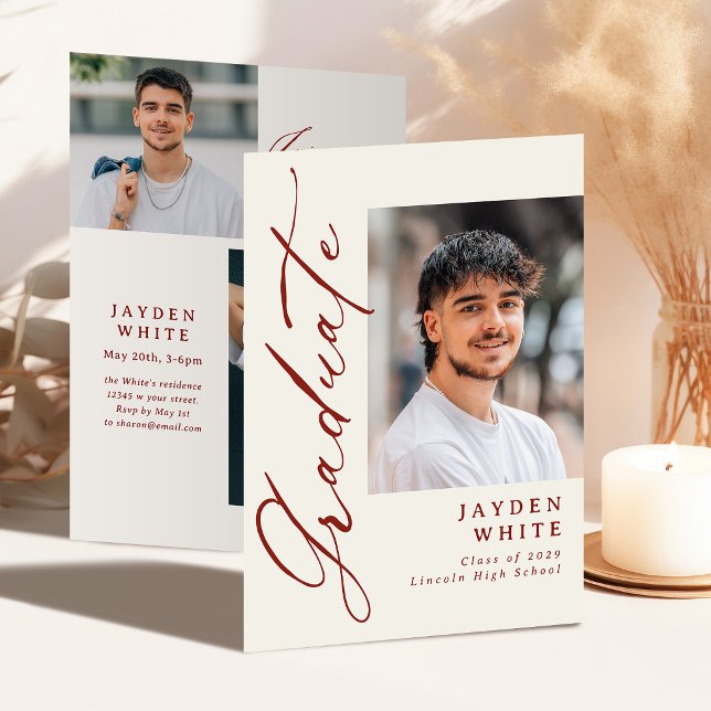 Invitation Calligraphie moderne de Bourgogne Photo remise de  (Burgundy Modern Calligraphy Photo Graduation Invitation)