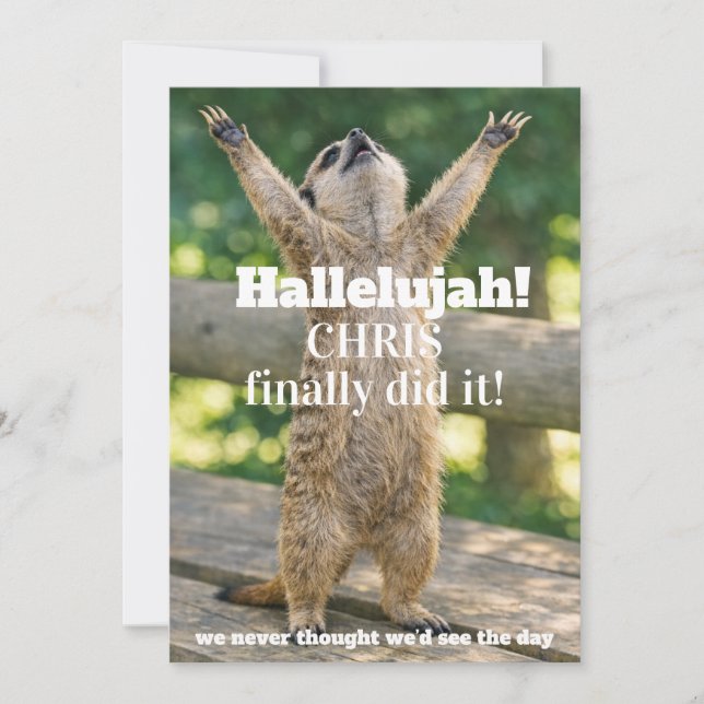 Invitation 🎓🦥Carte de célébration du suricate impertinent – (Devant)
