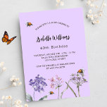 Invitation Carte Postale Anniversaire fleur sauvage violet abeille rose<br><div class="desc">Un arrière - plan violet,  couleur lavande. Décoré d'abeilles et de fleurs sauvages peints dans le violet et le rose. Personnalisez et ajoutez un nom et des détails du parti.</div>