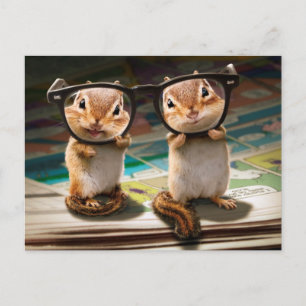 Invitation Carte Postale Chipmunks dans les lunettes de lecture