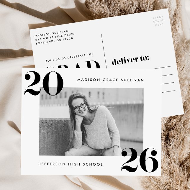 Invitation Carte Postale Classe Bold de 2025 Black Photo Graduation Party (Créateur téléchargé)