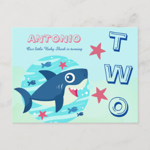 Invitation Carte Postale Deuxième anniversaire mignon requin-bébé sous le b