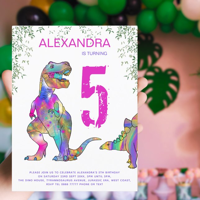 Invitation Carte Postale Dinosaur Girls 5e anniversaire budget de la fête (Dinosaur pink birthday party invitation postcard with colorful T-rex stegosaurus and jungle foliage)