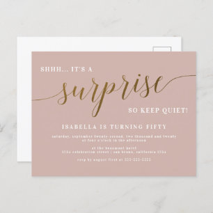 Invitation Carte Postale Dusty Rose & Gold Script Surprise fête d'anniversa