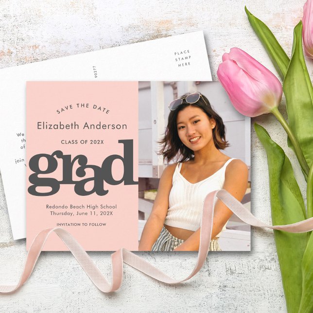 Invitation Carte Postale Enregistrer la date blush rose graduation de gradu (Créateur téléchargé)