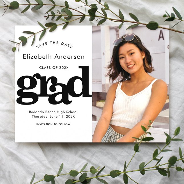 Invitation Carte Postale Enregistrer la date de graduation typographie phot (Créateur téléchargé)