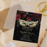 Invitation Carte Postale Mascarade Roses rouges Gothique Sweet 16<br><div class="desc">Roses rouges et masque sur arrière - plan noir.</div>