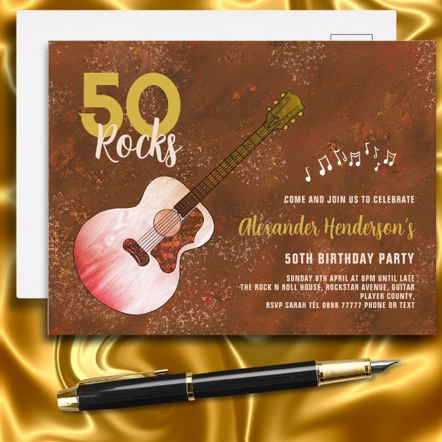 Invitation Carte Postale Rock and Roll 50e Anniversaire Guitare Rustique (Rock and roll 50th birthday party budget  invitation rustic brown and gold acoustic guitar 50 rocks )