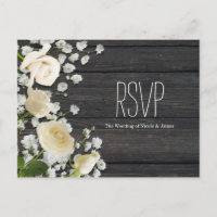 Roses blanches et gypsophile sur bois RSVP