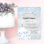 Invitation Carte Postale Soirée 16 étincelle bleu argenté<br><div class="desc">Pour un élégant Sweet 16, 16e anniversaire. Un arrière - plan métallique à l'aspect faux argenté. Décoré de poussière de parties scintillant en faux bleu et d'une robe pour une fête d'hiver sur le thème du pays des merveilles. Personnalisez et ajoutez un nom, un âge et des détails de la...</div>