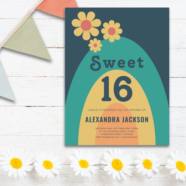 Invitation Carte Postale Sweet 16 Retro Daisy Arch fête d'anniversaire (Sweet 16 retro daisy arch 16th birthday party budget invitation postcard with groovy typography )