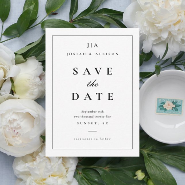 Invitation Carton d'invitation classique Monogram à sauver la (Classic black and white elegant wedding monogram save the date announcement card.)