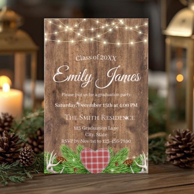 Invitation Carton d'invitation de remise de diplômes Rustique (Rustic woodland graduation invitation with string lights, deer antlers and custom party details.)