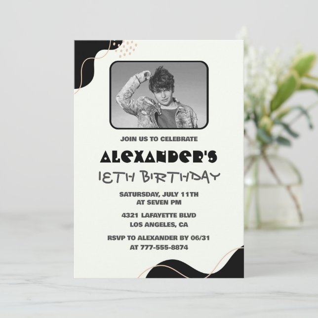 Invitation Cartons d'invitation d'anniversaire 18 ans Hommes  (Debout devant)