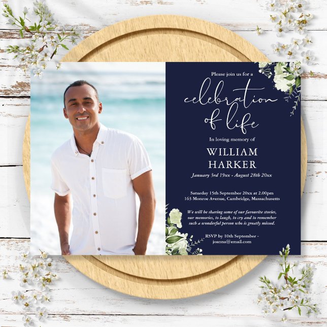 Invitation Célébration de la verdure florale funéraire Photo (Celebration of Life Greenery Floral Funeral Photo Invitation)