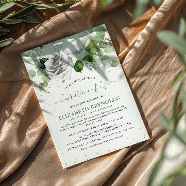Invitation Célébration de la vie avec des fleurs blanches et  (Créateur téléchargé)