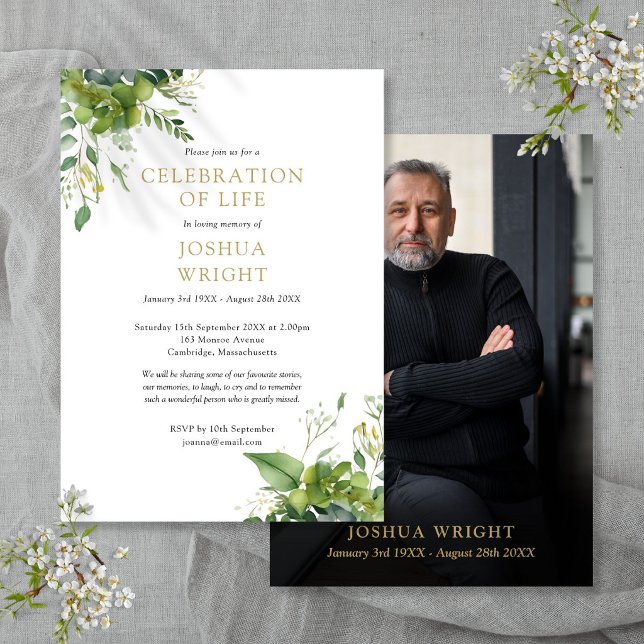 Invitation Célébration florale de verdure de la vie Funéraill (Greenery Floral Celebration Of Life Funeral Photo Invitation)