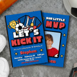 Invitation C'est parti - Football avec photo<br><div class="desc">Débutez les festivités avec cette invitation d'anniversaire sur le thème du football ! Parfaite pour la célébration du 1er anniversaire de votre petit bout, ce design ludique présente un ballon de football, un maillot, un trophée et des lettres de style BD en gras qui disent « Let's Kick It »....</div>
