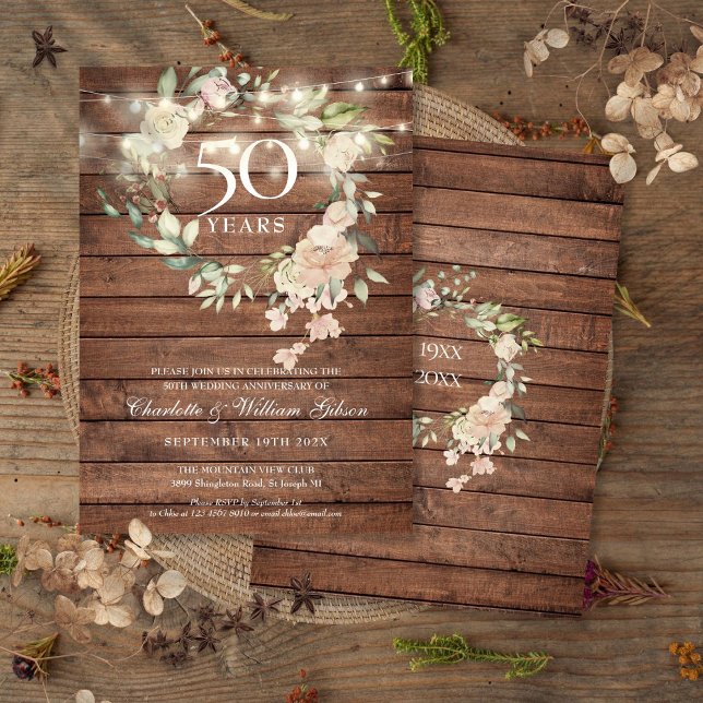 Invitation Chaîne de bois rustique éclaire le 50e anniversair (Rustic Wood String Lights Floral 50th Anniversary Invitation)