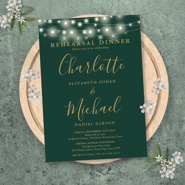 Invitation Chaîne Lights Green Gold Script Dîner de répétitio (String Lights Green Gold Script Rehearsal Dinner Invitation)