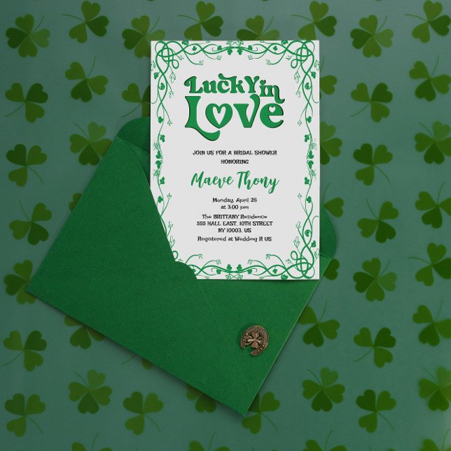 Invitation Chanceux en amour St Patrick journee de la mariée  (st patricks day bridal shower lucky in love irish green shamrock four leaf clover for her bride)