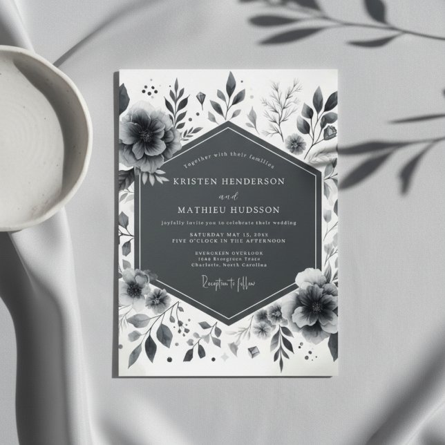 Invitation Charcoal Floral Moody Wedding (Créateur téléchargé)