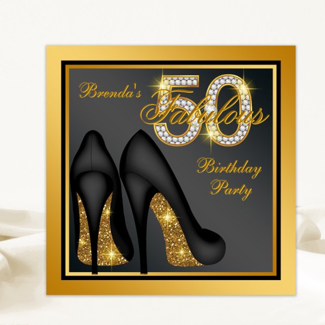 Invitation Chaussure à talon haut en or Fabulux 50e anniversa (Elegant black gold glitter high heel fabulous 50 birthday invitation with diamond numbers.)