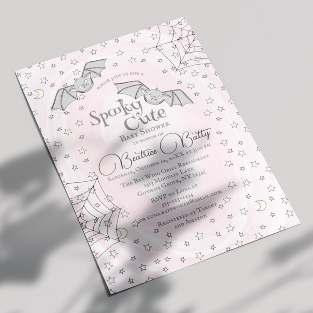 Invitation Chauves-souris roses Éffrayant Baby shower mignon (Cute Spooky Cute Baby Bats Pink Baby Shower Invitation for Baby Girl. Pink Swirls, Bats, Webs, Stars)