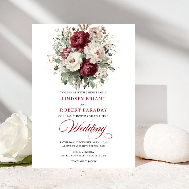 Invitation Chic Bourgogne Blanc Floral Eucalyptus Or Mariage (Chic Burgundy White Floral Eucalyptus Wedding Invite)