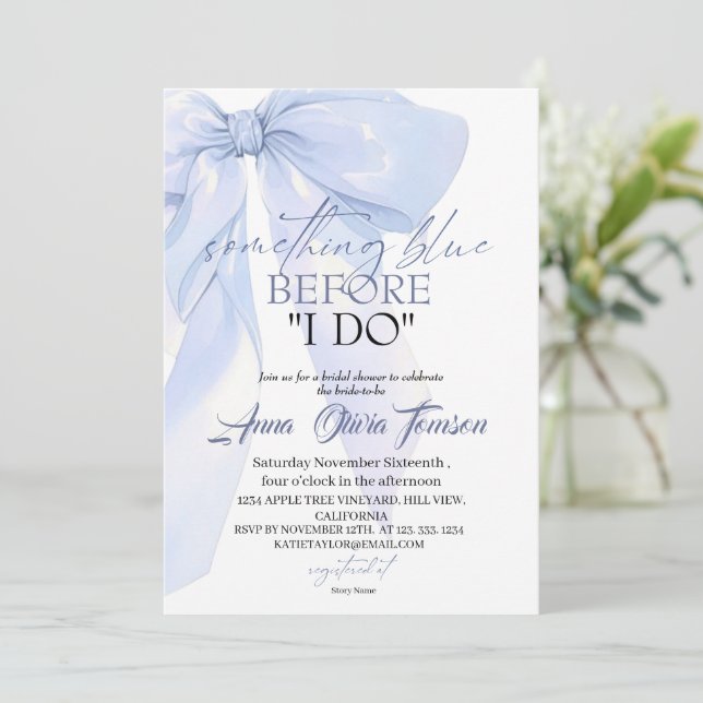 Invitation Chic Bow Something Blue Before I DO Bridal Shower (Debout devant)