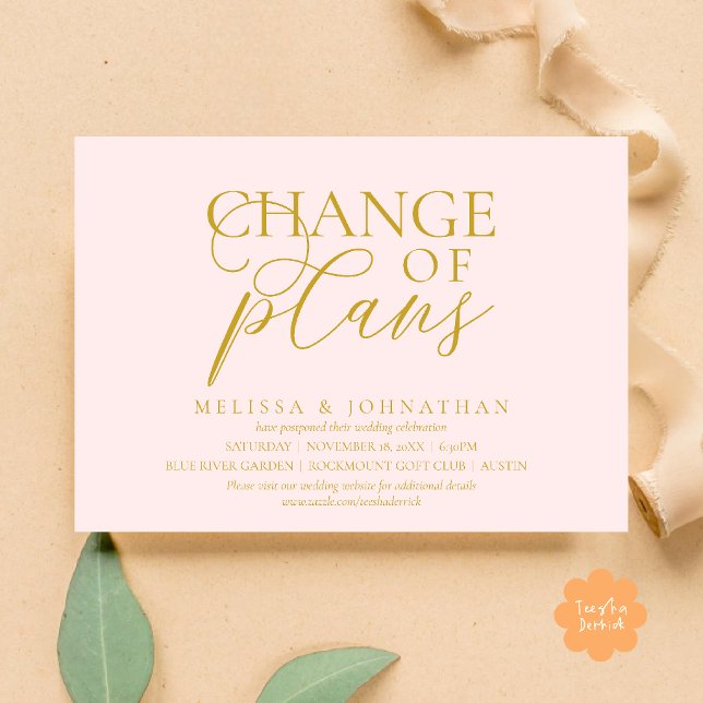 Invitation Chic Faire-Attendre Mariage Changement De Plans Ty (Chic Typographic Wedding Postponement Change of plans Date Changed Invitation Card in Blush Gold)