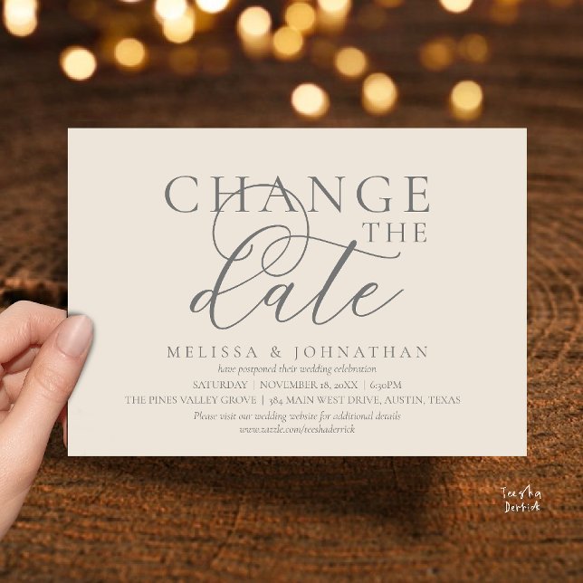 Invitation Chic Faire suivre la date du mariage Reporté (Chic Typographic Wedding Postpone Postponement Change the date Invitation card in cream grey)