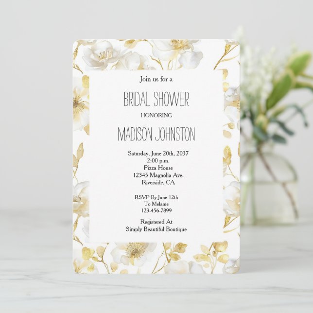 Invitation Chic Fleurs Blanches Dorées Mariage (Debout devant)
